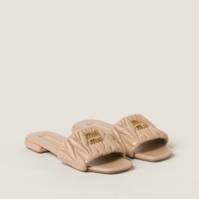 Miu Miu Matelasse Nappa Leather Slides Sand Beige MM261210 Miu Miu Matelasse Nappa Leather Slides Sand Beige MM261210