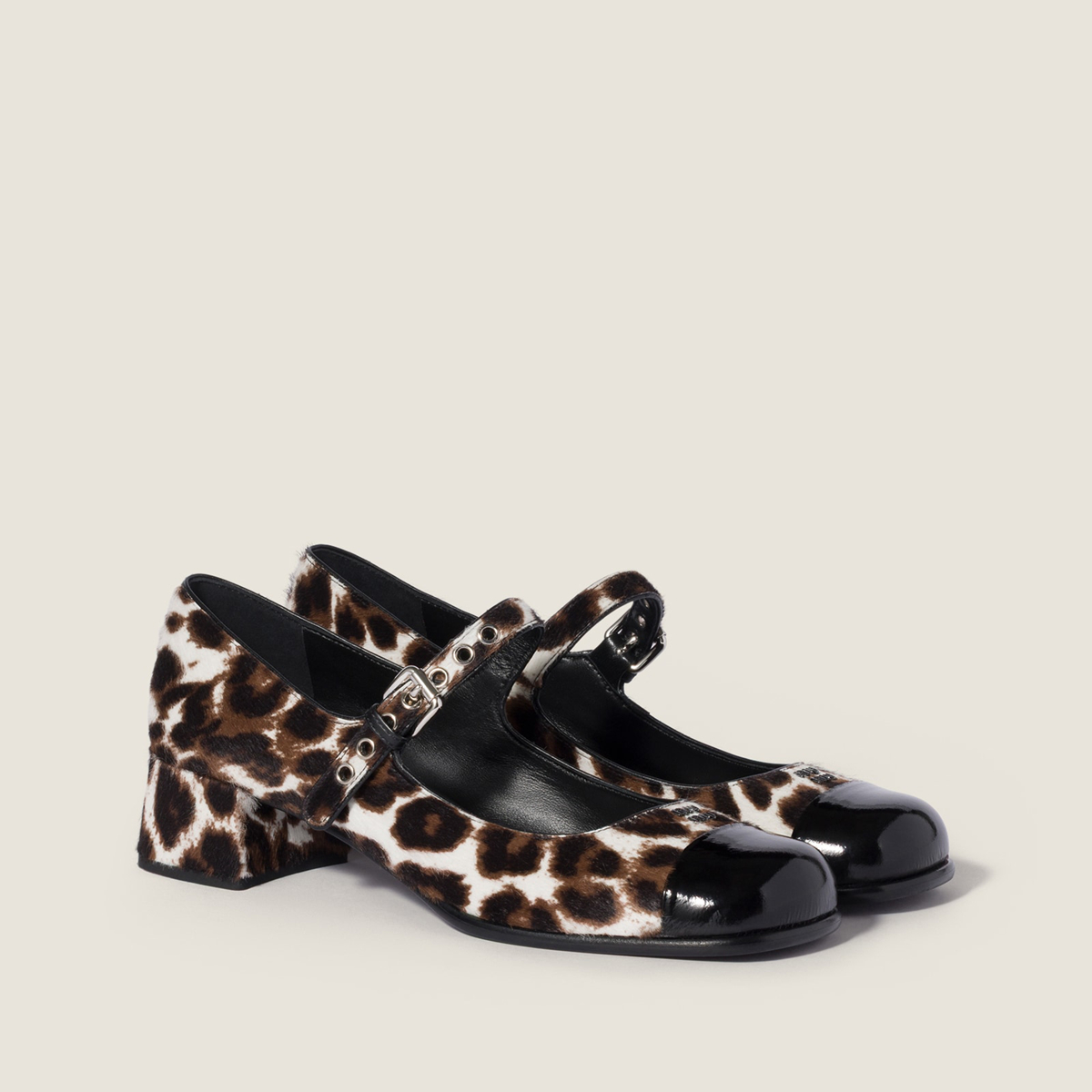 Miu Miu Printed Leather And Naplak Pumps Chalk White Black MM261341 Miu Miu Printed Leather And Naplak Pumps Chalk White Black MM261341
