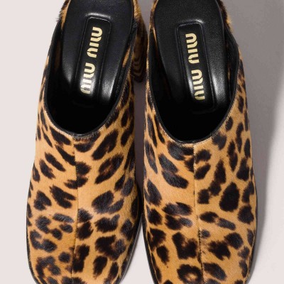 Miu Miu Printed Leather Mules Honey MM261334 Miu Miu Printed Leather Mules Honey MM261334